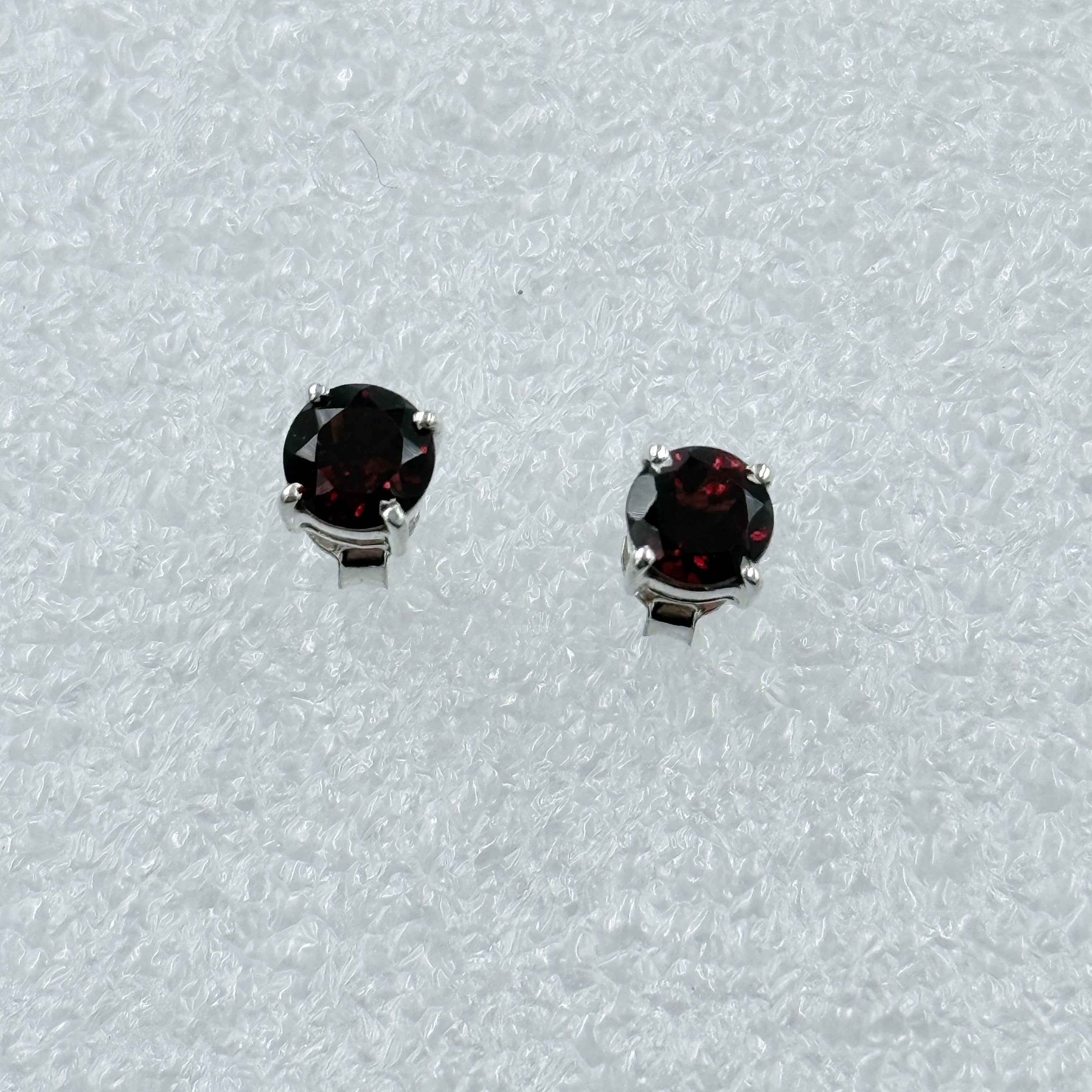 Sterling Silver Round Garnet Post Earrings Size 2
