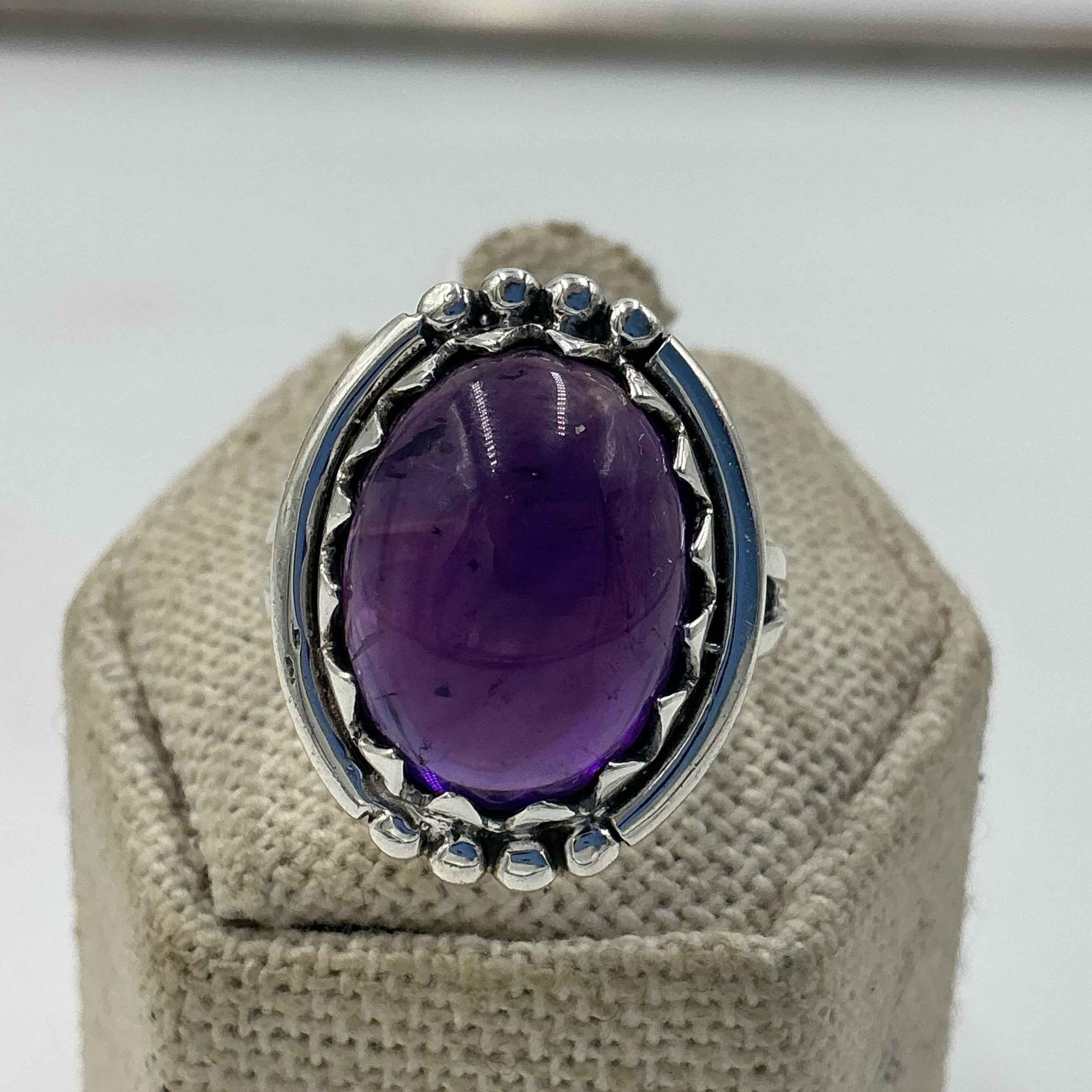 Sterling Silver Halo Oval Amethyst Ring – Size 7 – Calm, Intuition & Spiritual Protection