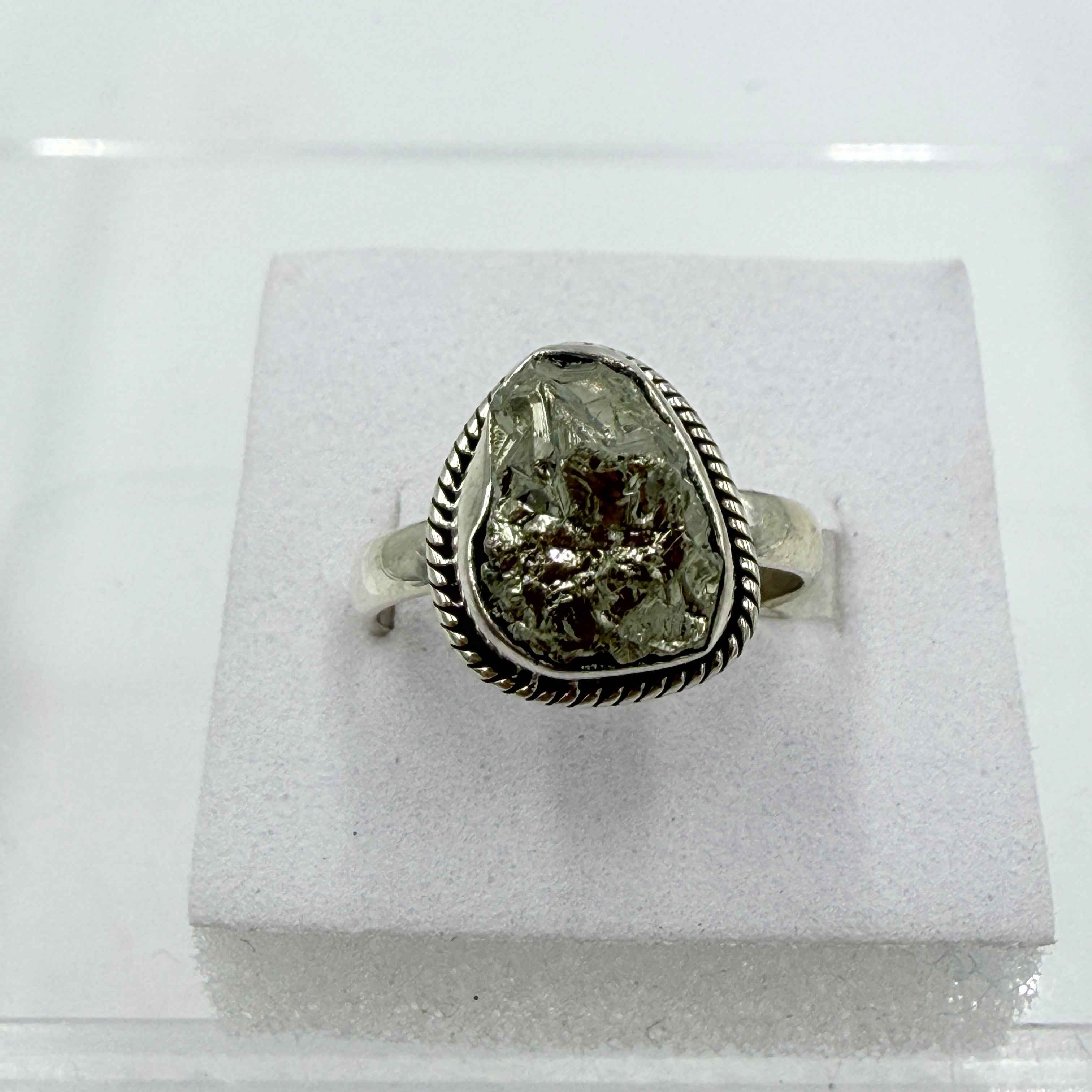 Sterling Silver Oval Pyrite Rope-Edge Ring – Size 8 – Protection, Confidence & Grounding