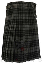 Traditional Kilt – Premium 6–8 Yard Wool, Gray Watch