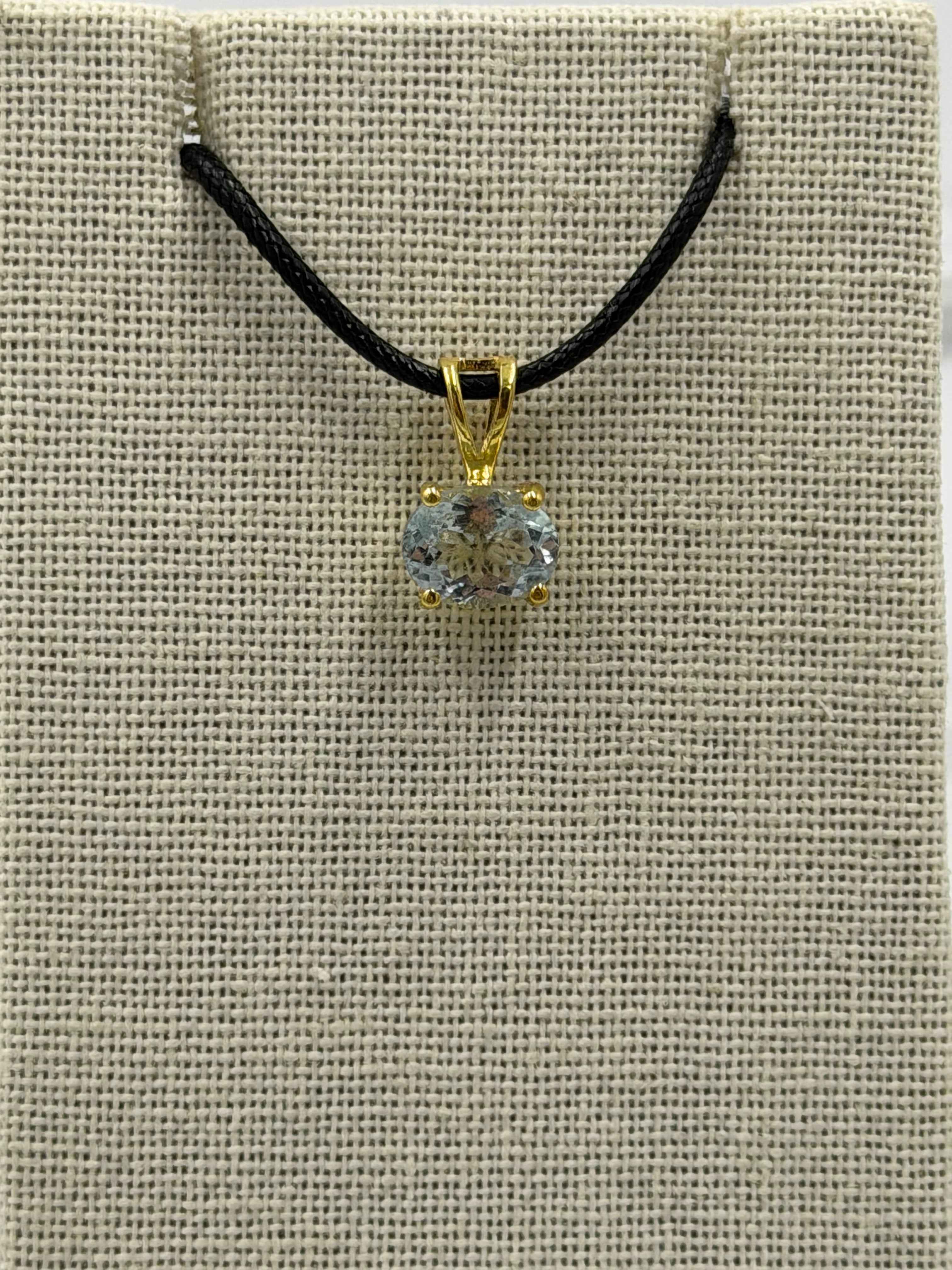 Gold Vermeil Horizon Oval Aquamarine Pendant