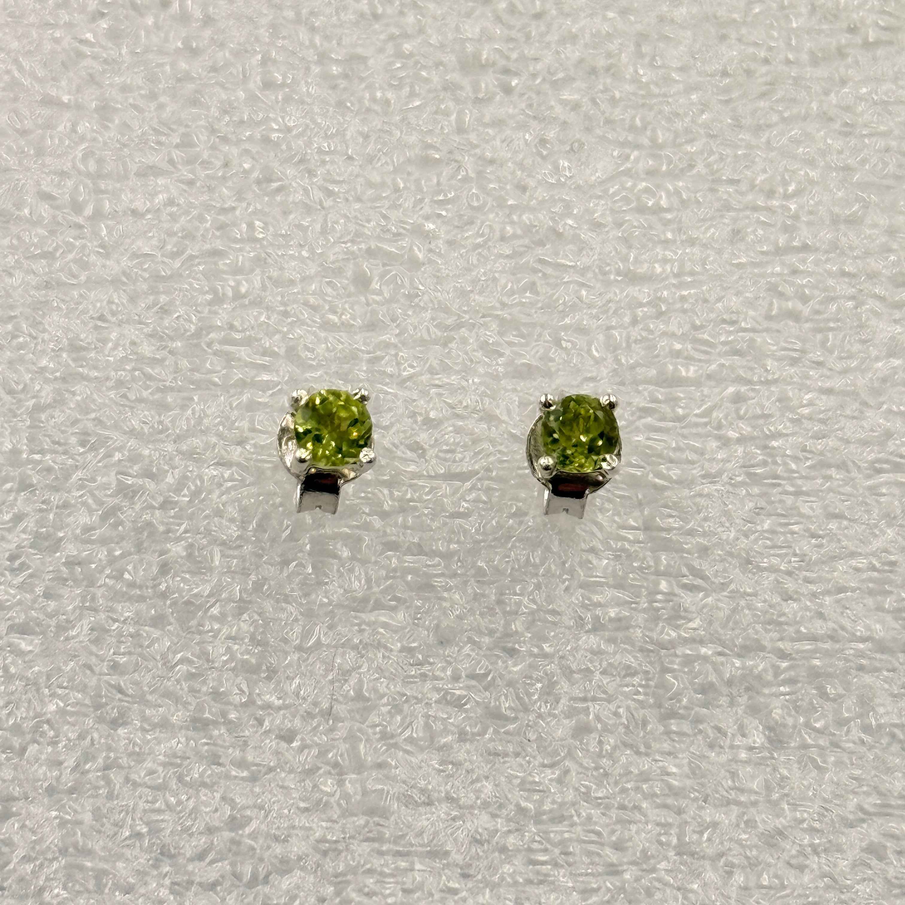 Sterling Silver Round Peridot Post Earrings Size 2