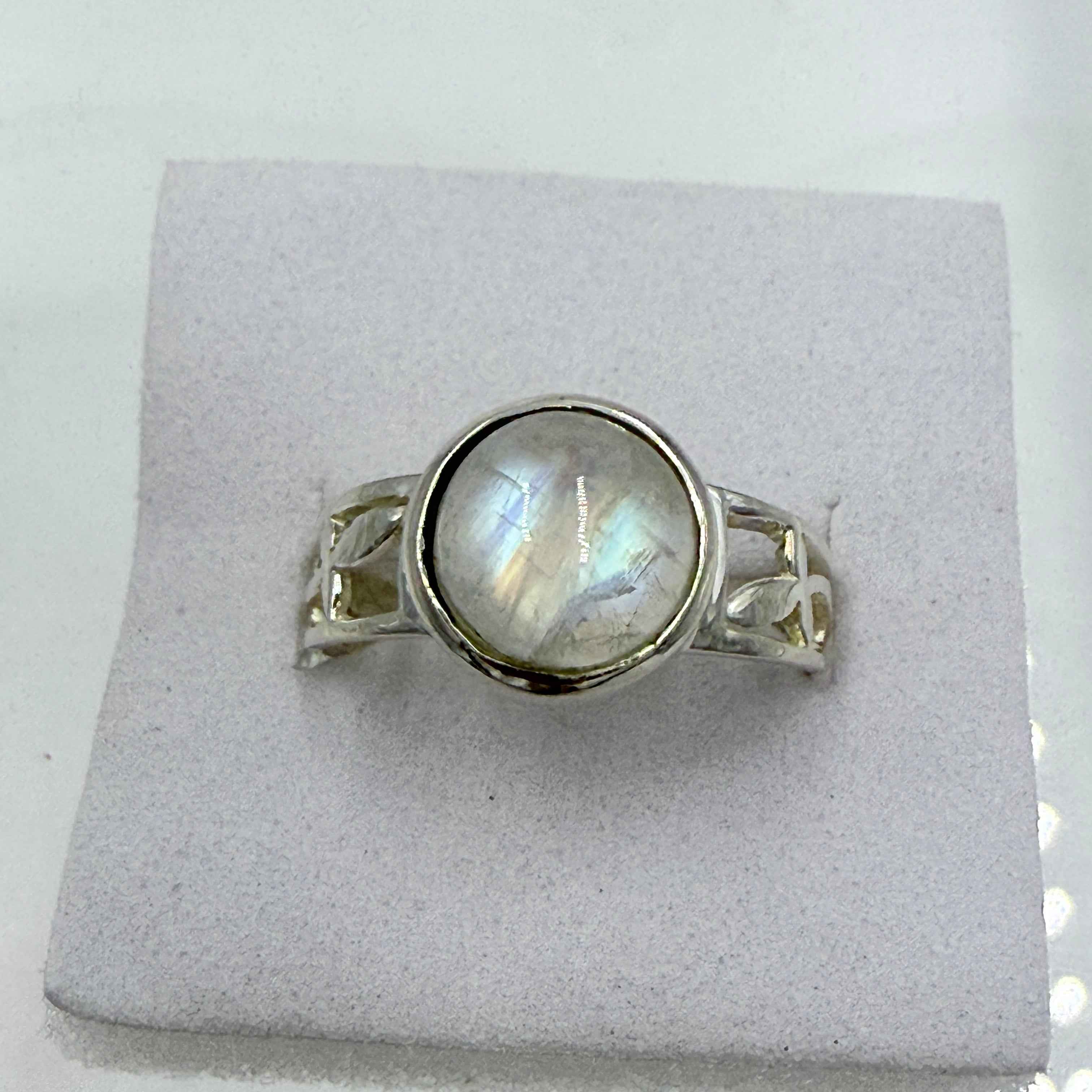 Sterling Silver Rainbow Moonstone Round Ring – Size 8 – Intuition, Clarity & New Beginnings