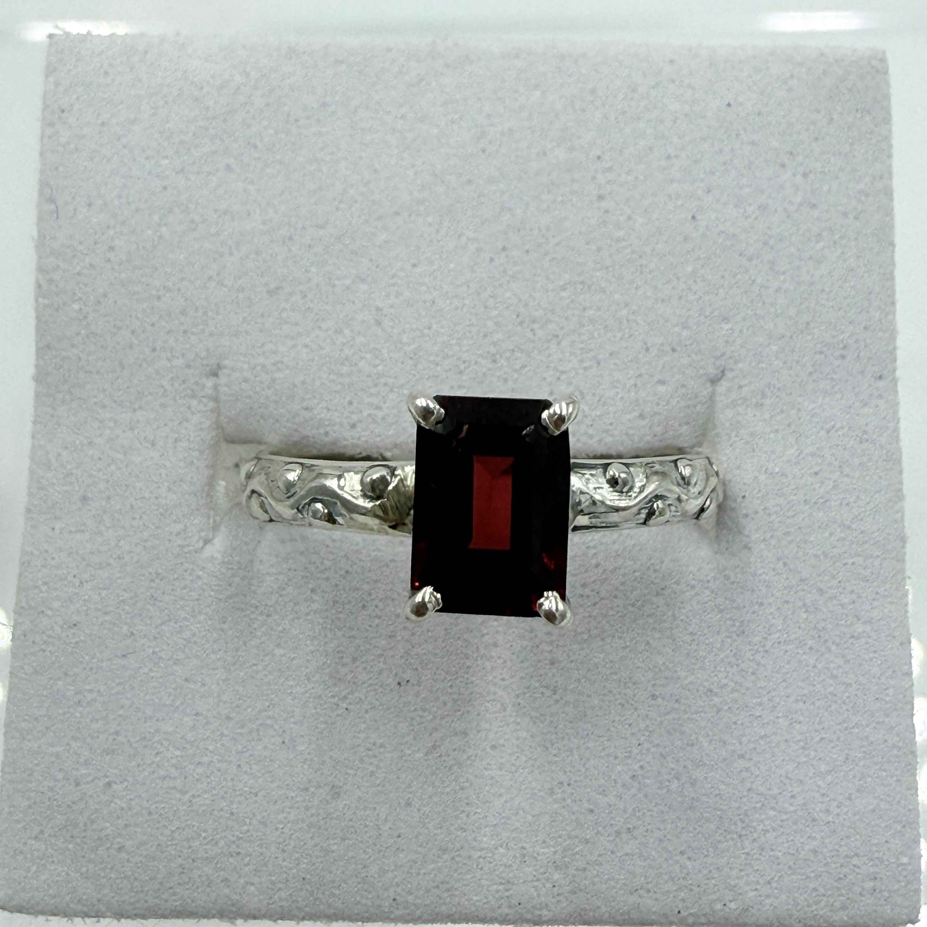 Sterling Silver Emerald-Cut Garnet Scroll Band Ring – Size 6 – Passion, Strength & Grounding