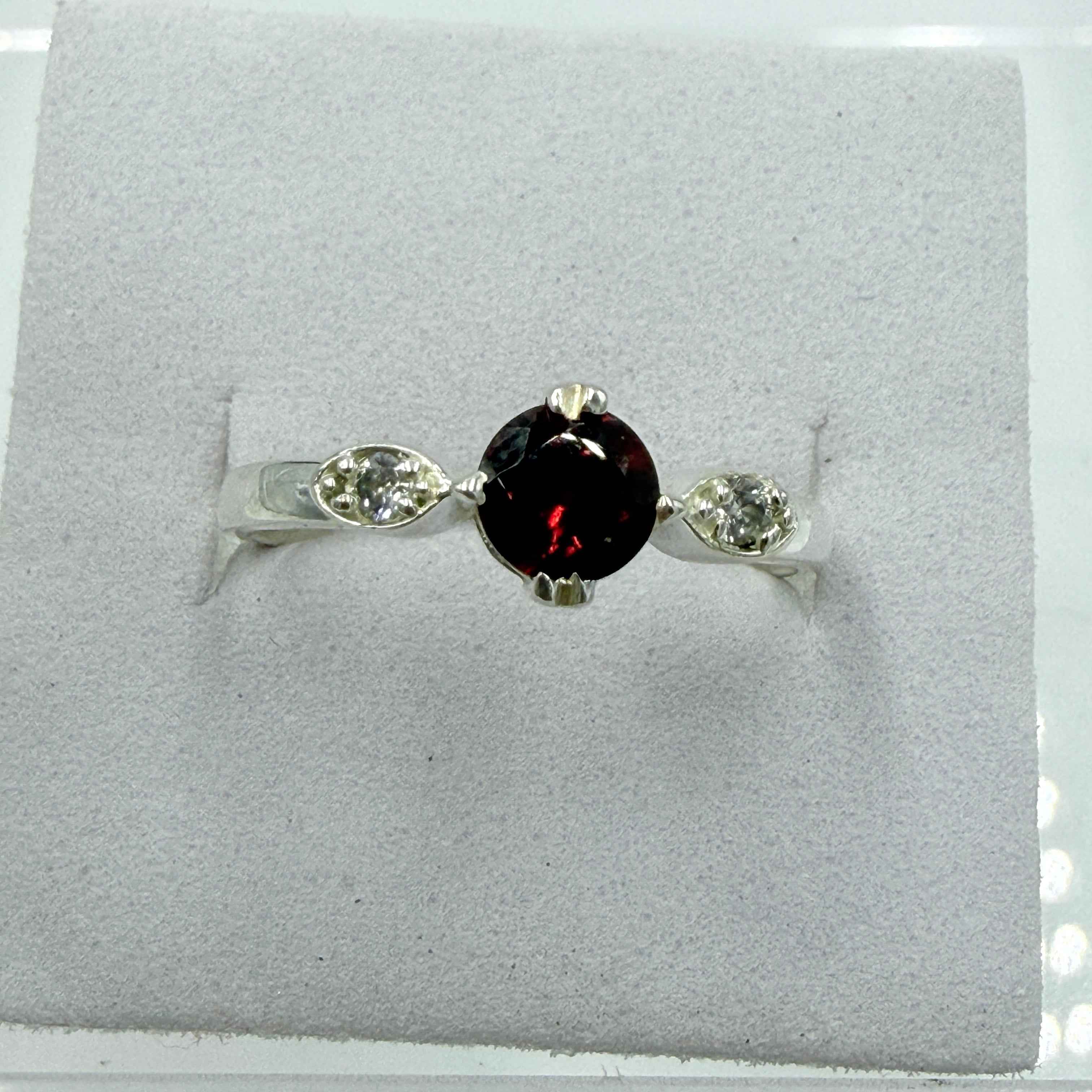 Sterling Silver Round Garnet Accent Ring – Size 8 – Passion, Strength & Grounding