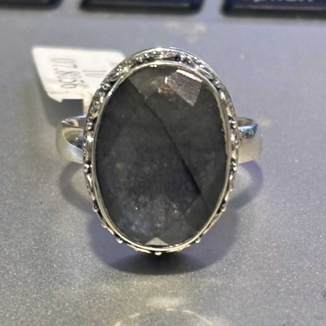 Labradorite Ring Size- 10 (07.8056)