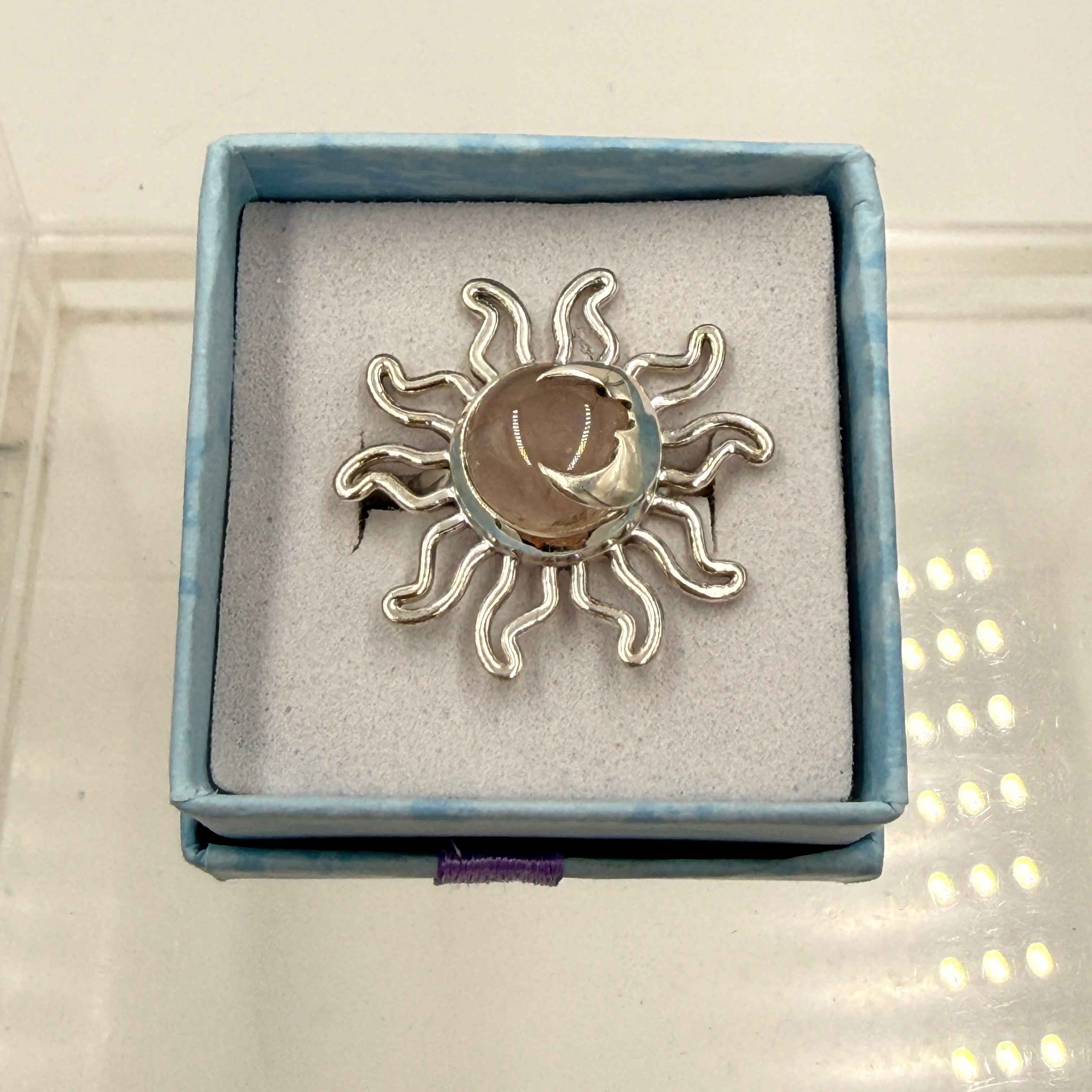 Sterling Silver Sun & Moon Rose Quartz Ring - Size 7 - Loving, Healing & Gentle