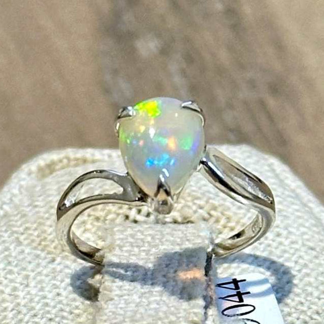 Ethiopian Opal Pear Twist-Band Ring – Sterling Silver – Size 6–7