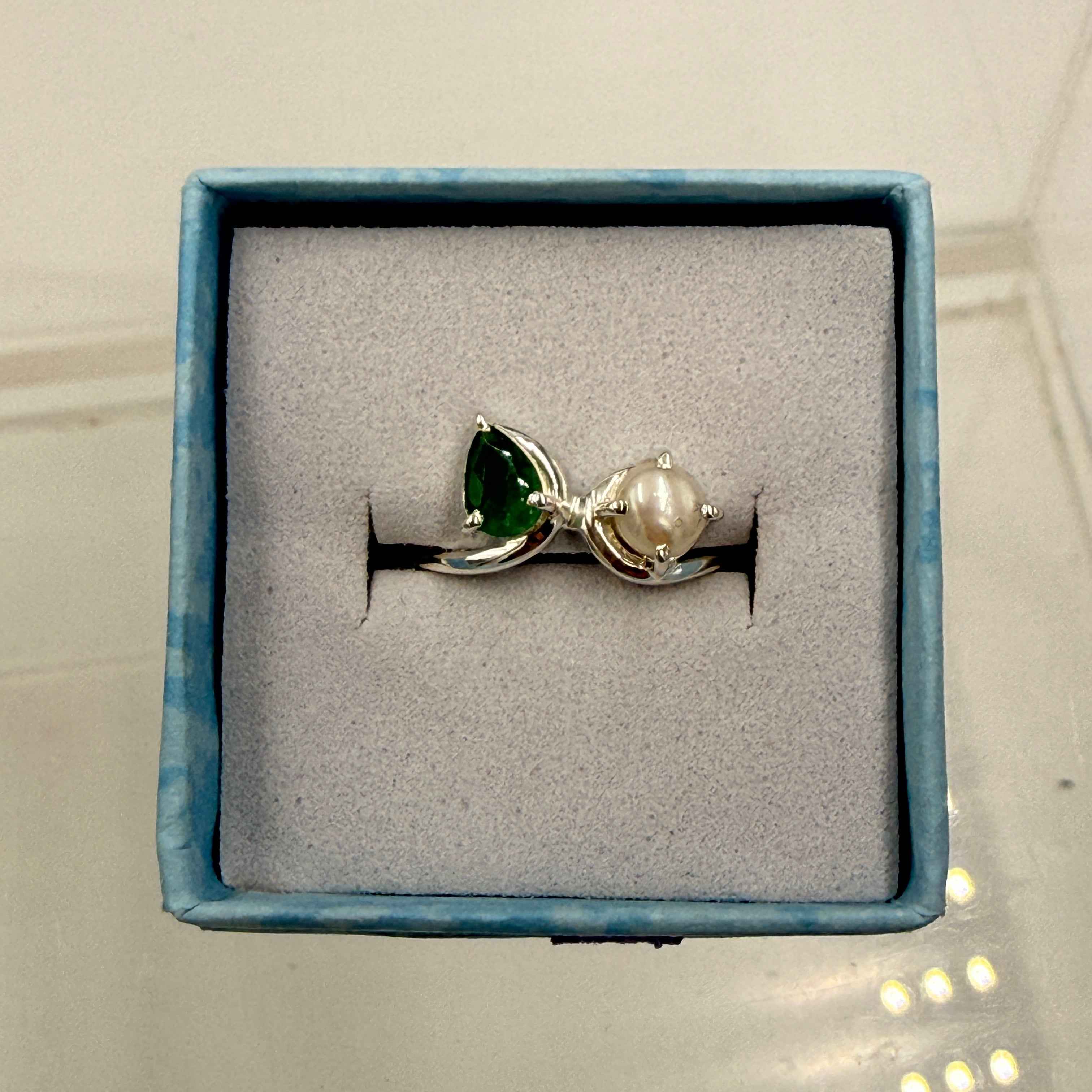 Sterling Silver Emerald & Pearl Ring - Size 7 - Elegant, Harmonious & Nurturing