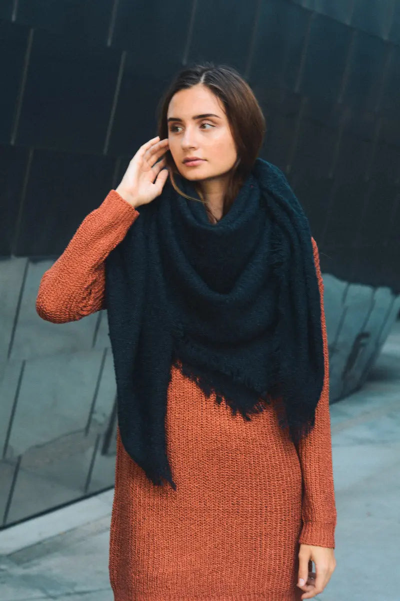 Plush Mohair Square Scarf – Snug & Chic Winter Wrap ❄️