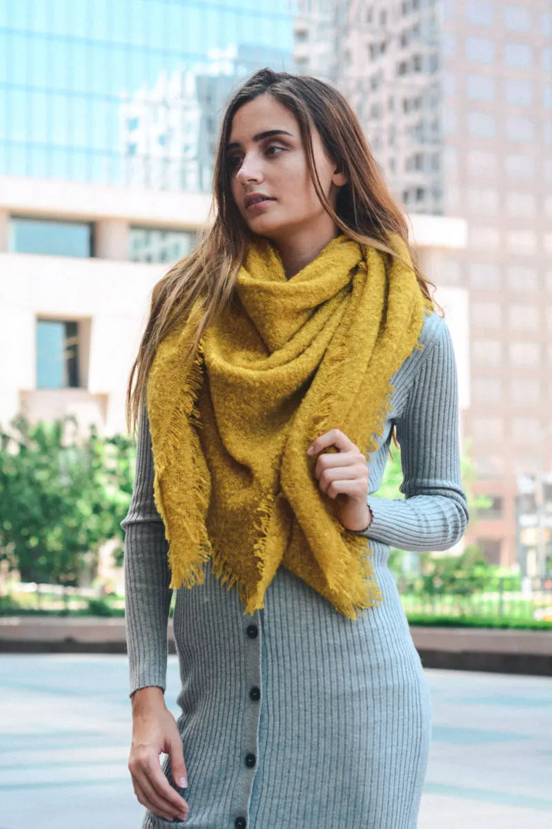 Plush Mohair Square Scarf – Snug & Chic Winter Wrap ❄️
