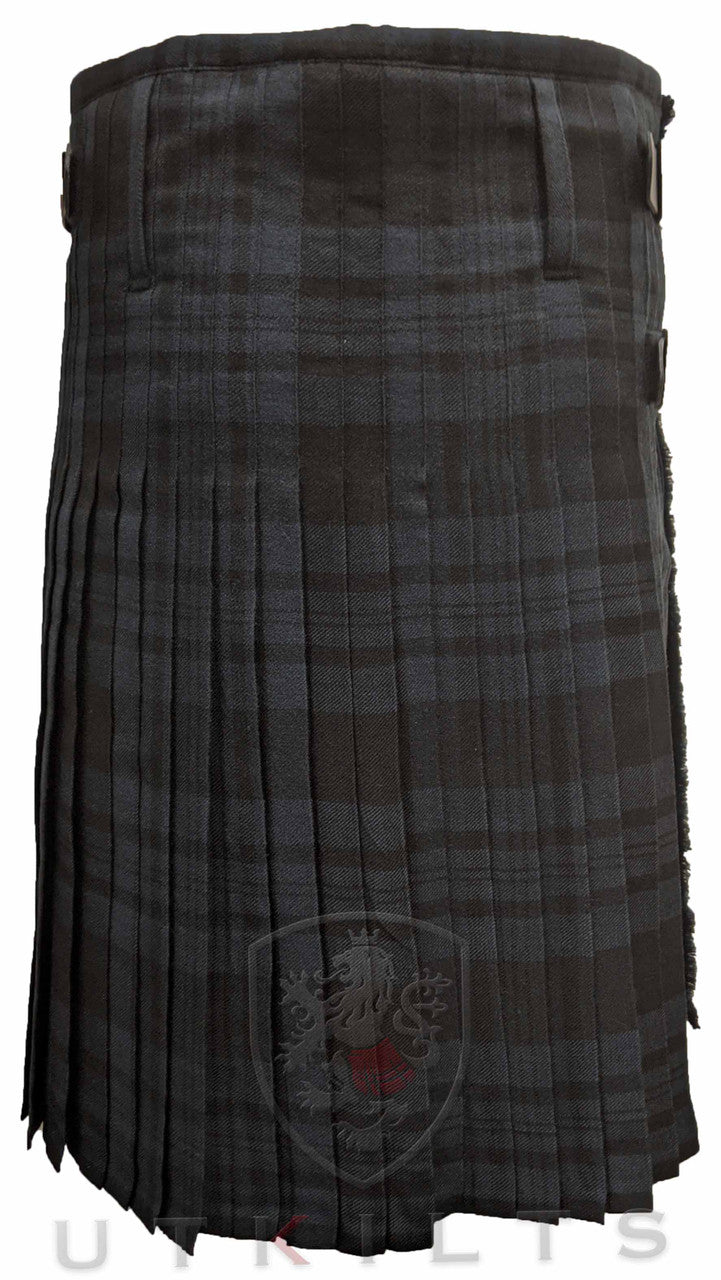 Traditional Kilt – Premium 6–8 Yard Wool, Black Isle