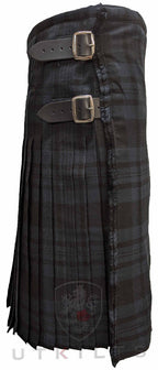 Traditional Kilt – Premium 6–8 Yard Wool, Black Isle